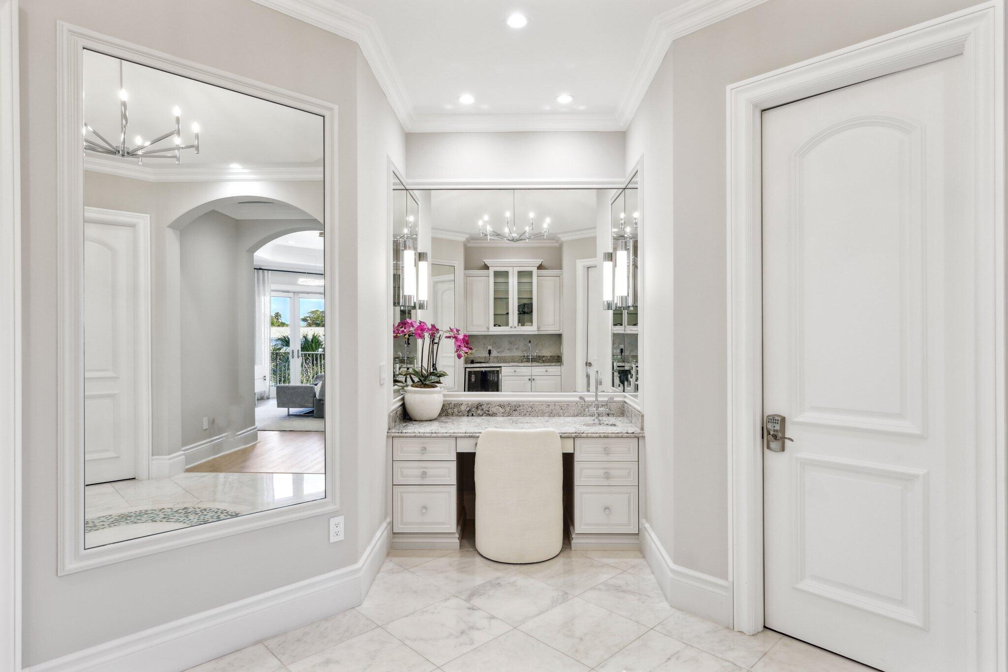 4216 Intracoastal Dr Highland Beach, FL 33487