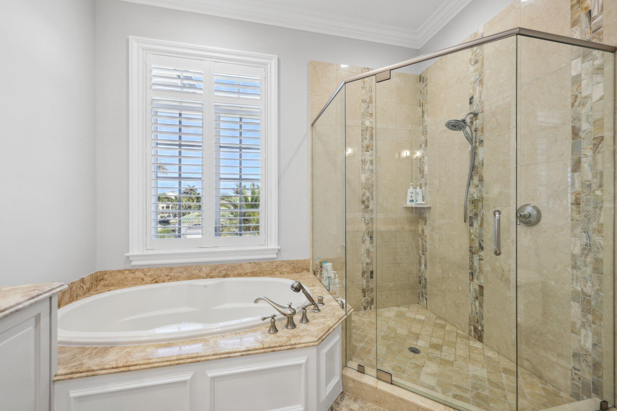 4216 Intracoastal Dr Highland Beach, FL 33487