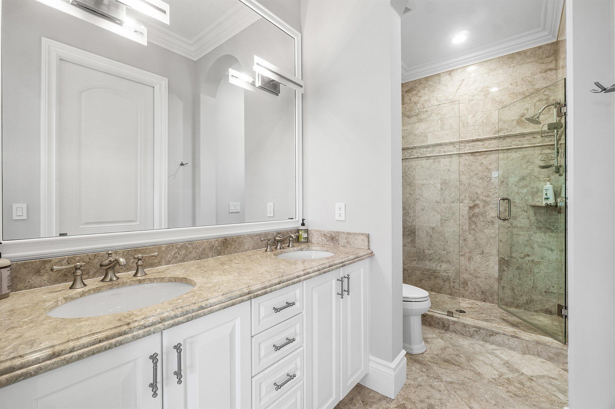 4216 Intracoastal Dr Highland Beach, FL 33487