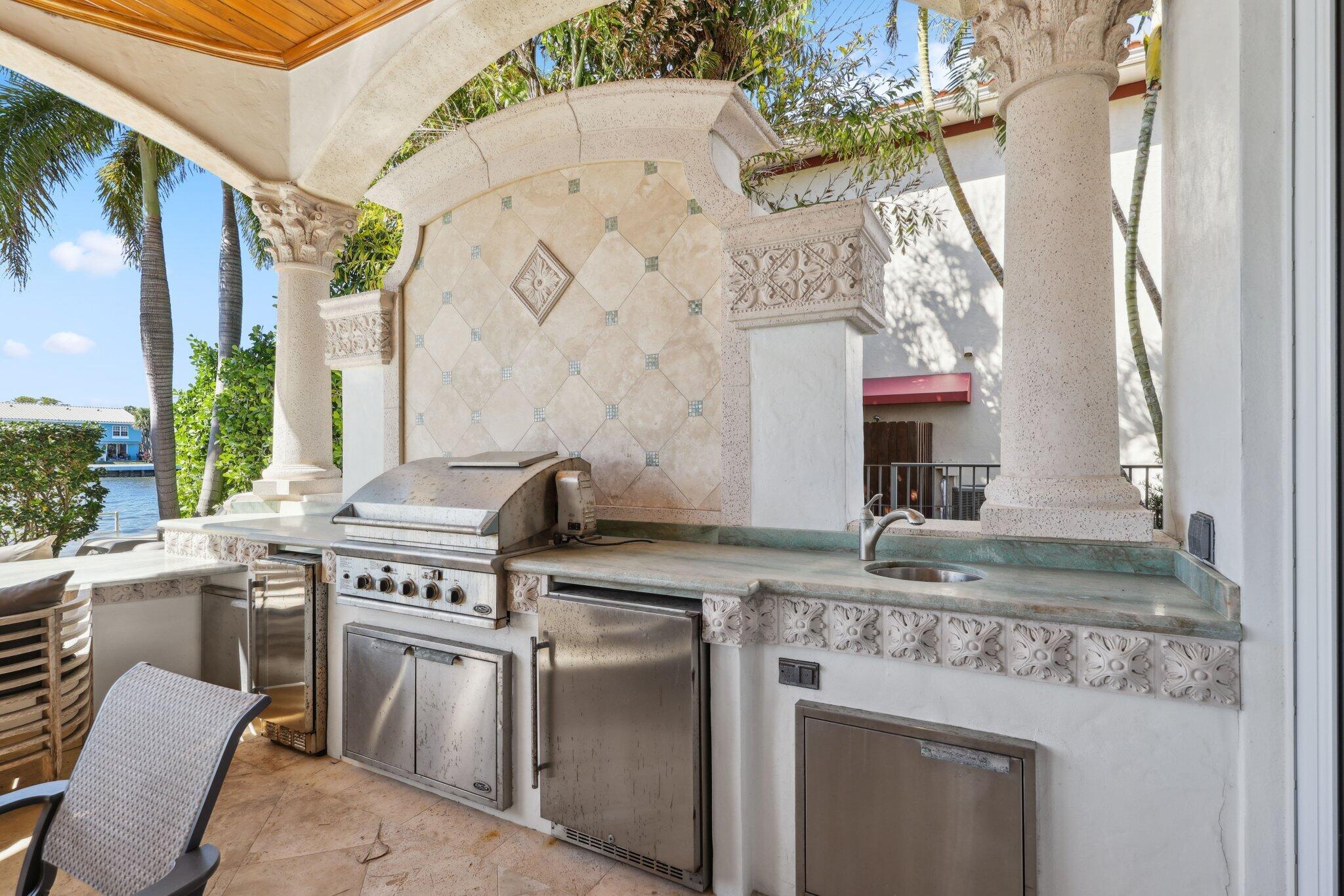 4216 Intracoastal Dr Highland Beach, FL 33487