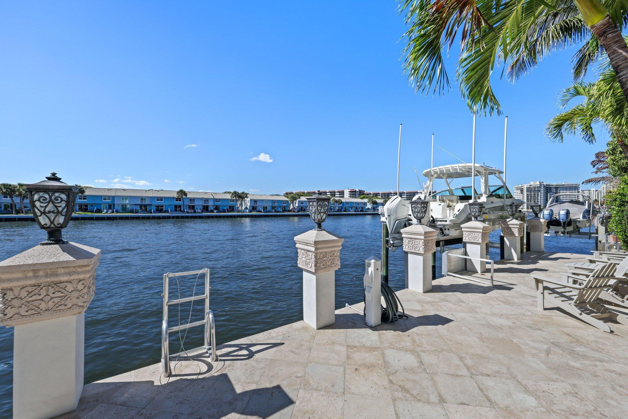 4216 Intracoastal Dr Highland Beach, FL 33487