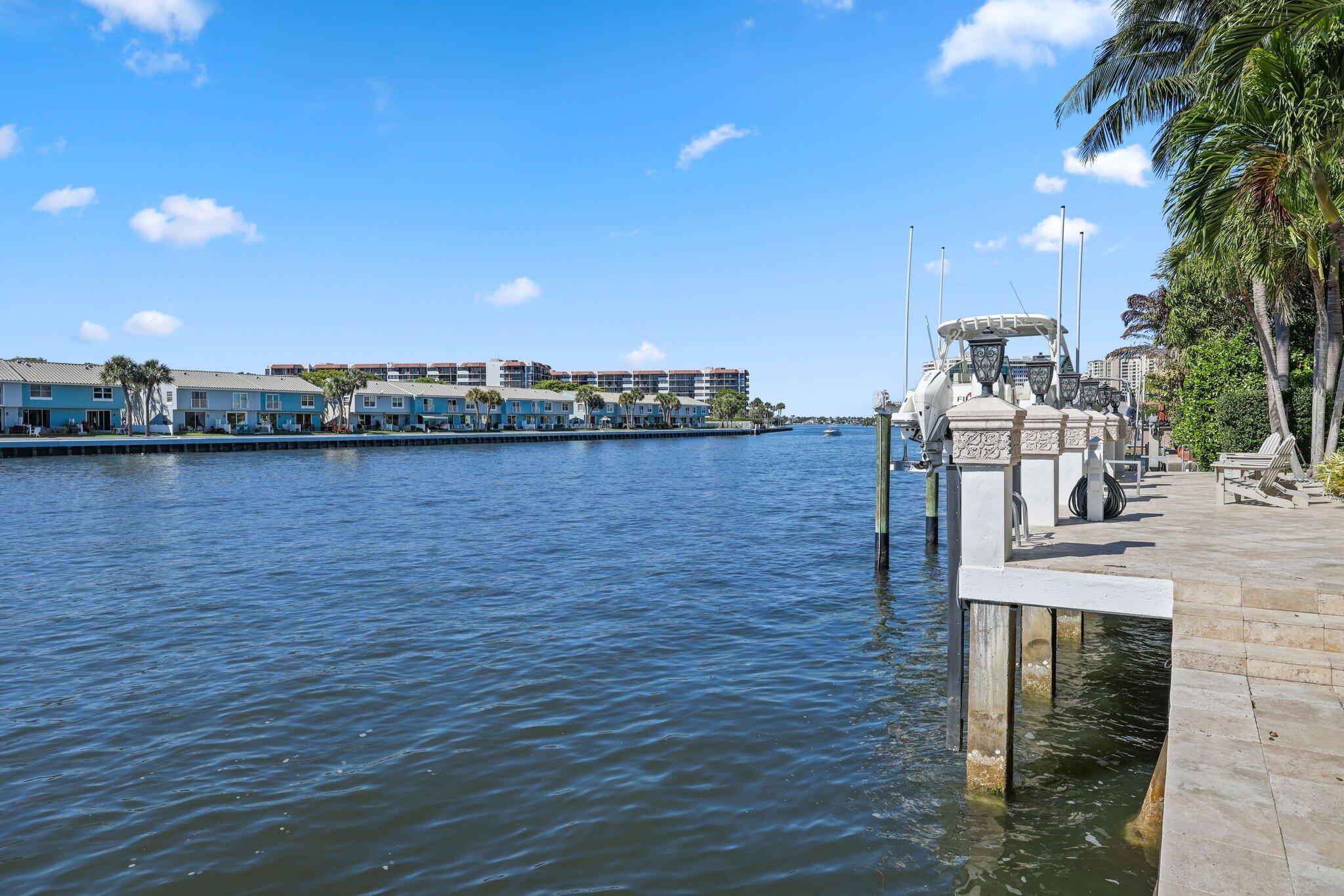 4216 Intracoastal Dr Highland Beach, FL 33487
