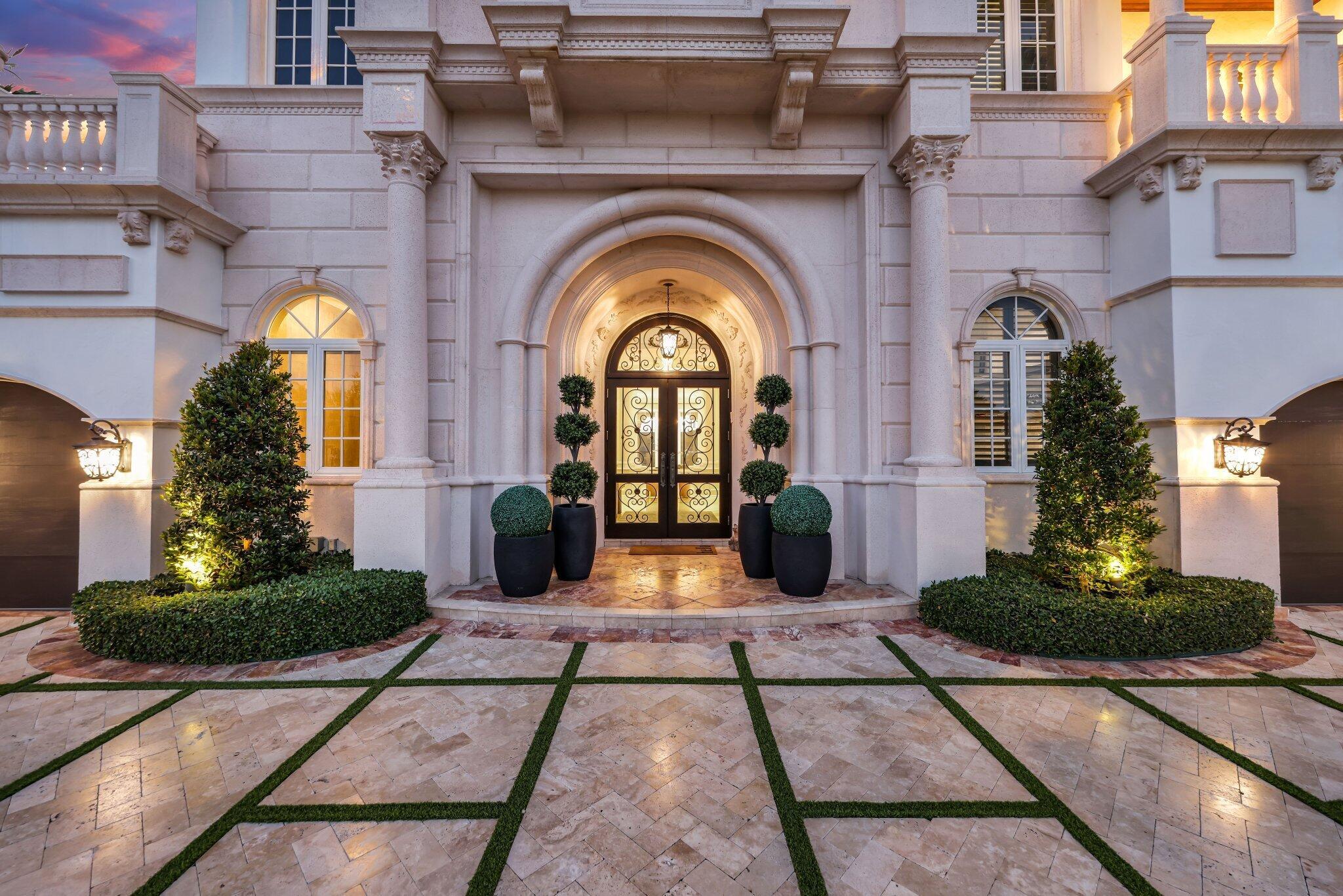 4216 Intracoastal Dr Highland Beach, FL 33487