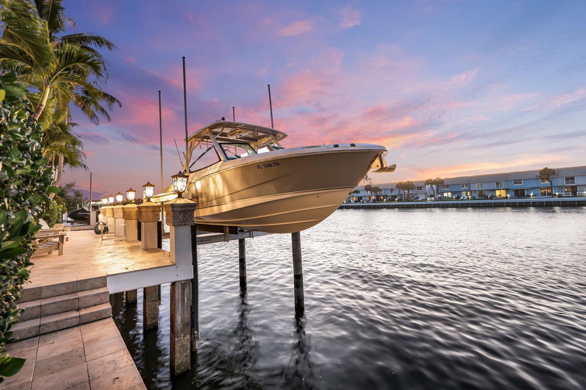 4216 Intracoastal Dr Highland Beach, FL 33487