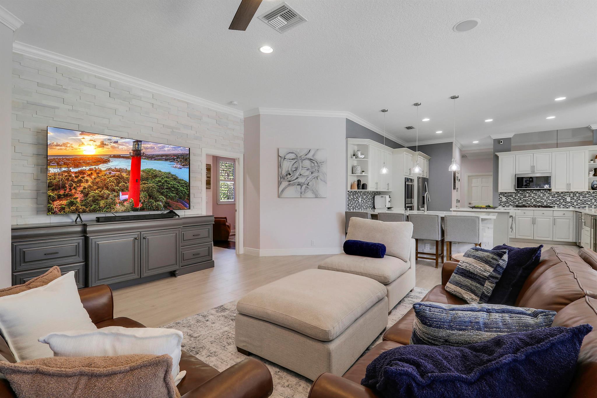 125 Mystic Ln Jupiter, FL 33458