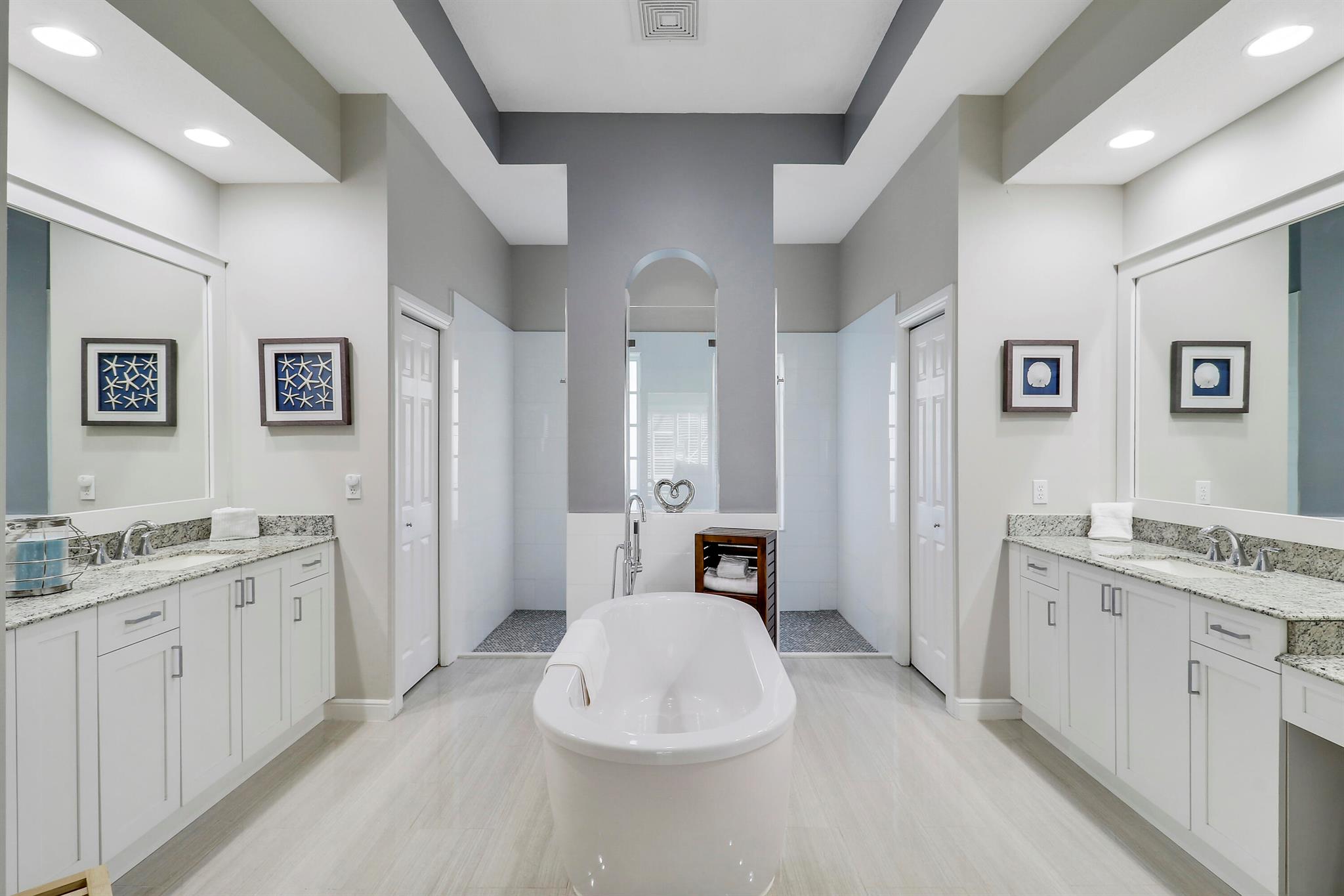 125 Mystic Ln Jupiter, FL 33458