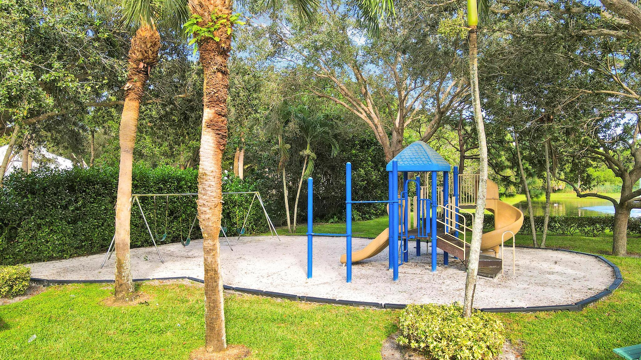 125 Mystic Ln Jupiter, FL 33458