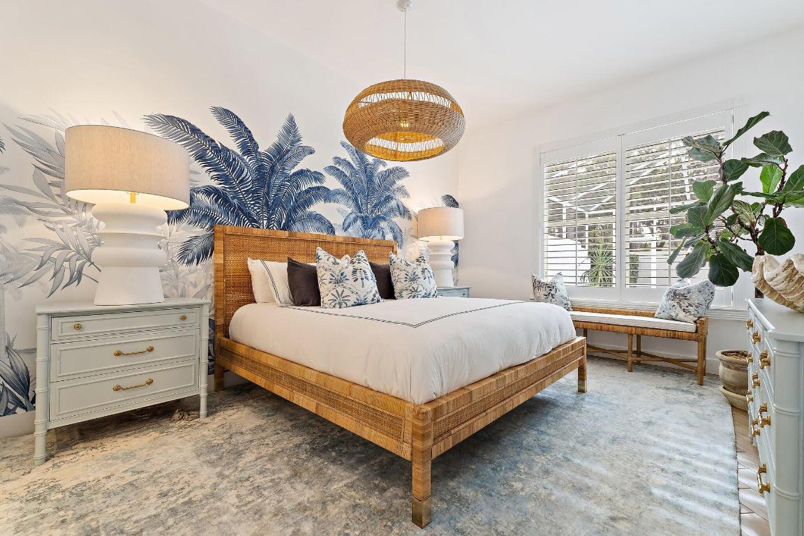 231 E Tall Oaks Cir Palm Beach Gardens, FL 33410