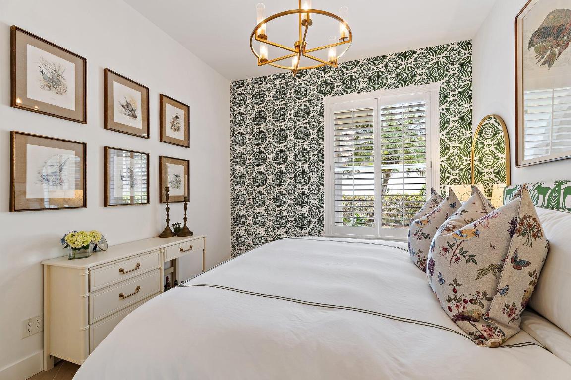 231 E Tall Oaks Cir Palm Beach Gardens, FL 33410