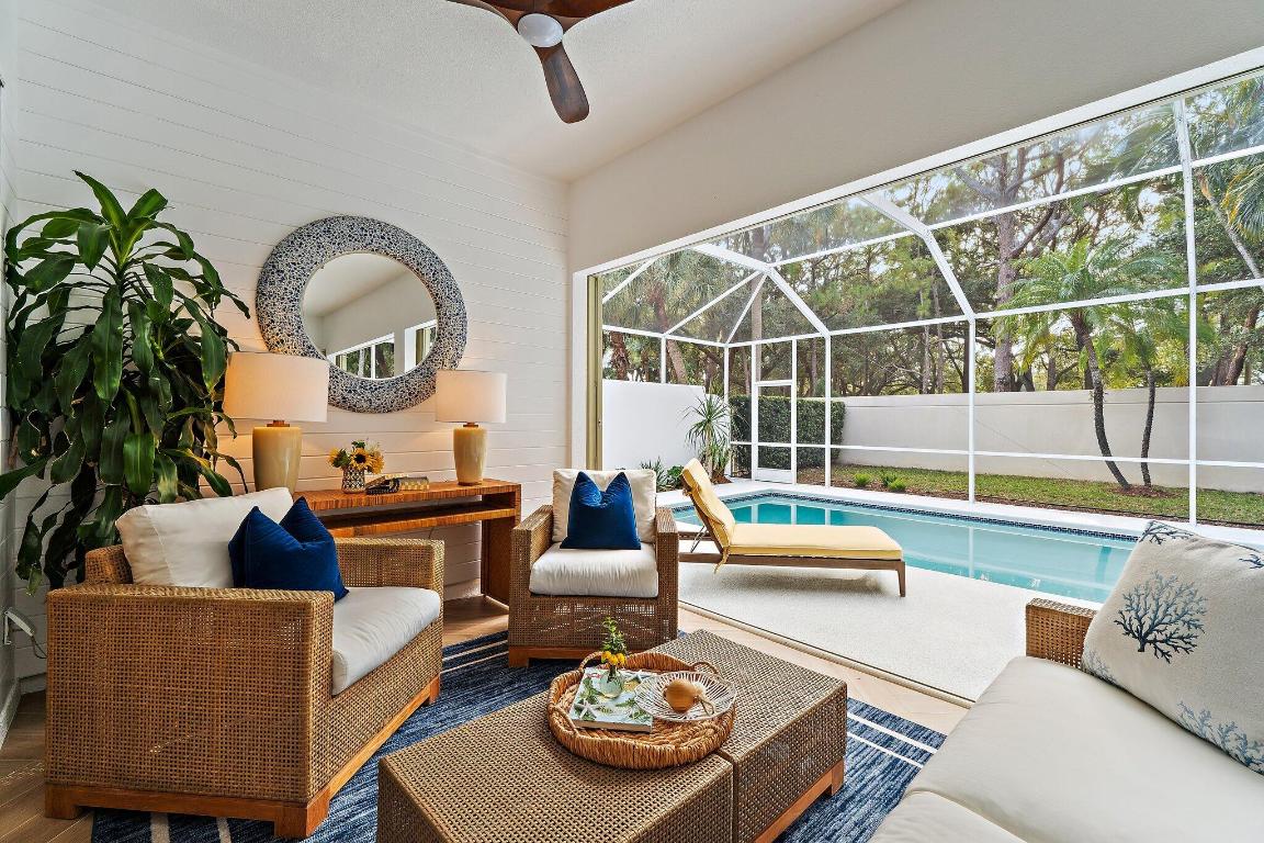 231 E Tall Oaks Cir Palm Beach Gardens, FL 33410