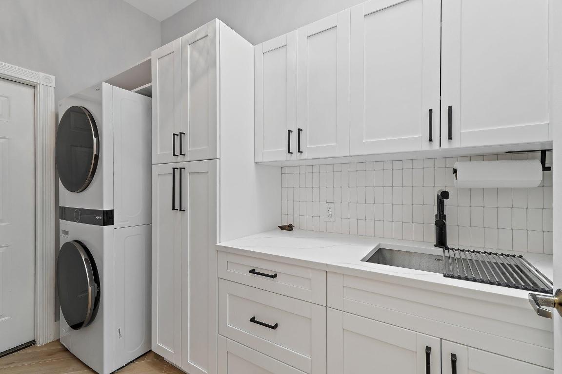 231 E Tall Oaks Cir Palm Beach Gardens, FL 33410