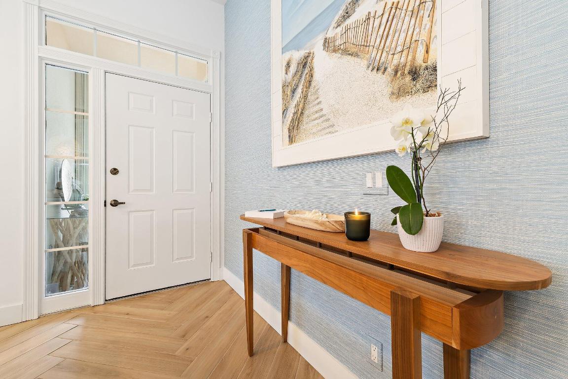 231 E Tall Oaks Cir Palm Beach Gardens, FL 33410