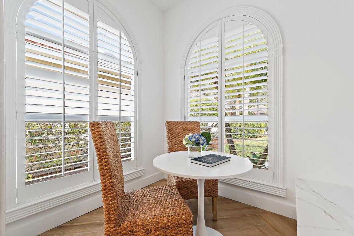 231 E Tall Oaks Cir Palm Beach Gardens, FL 33410