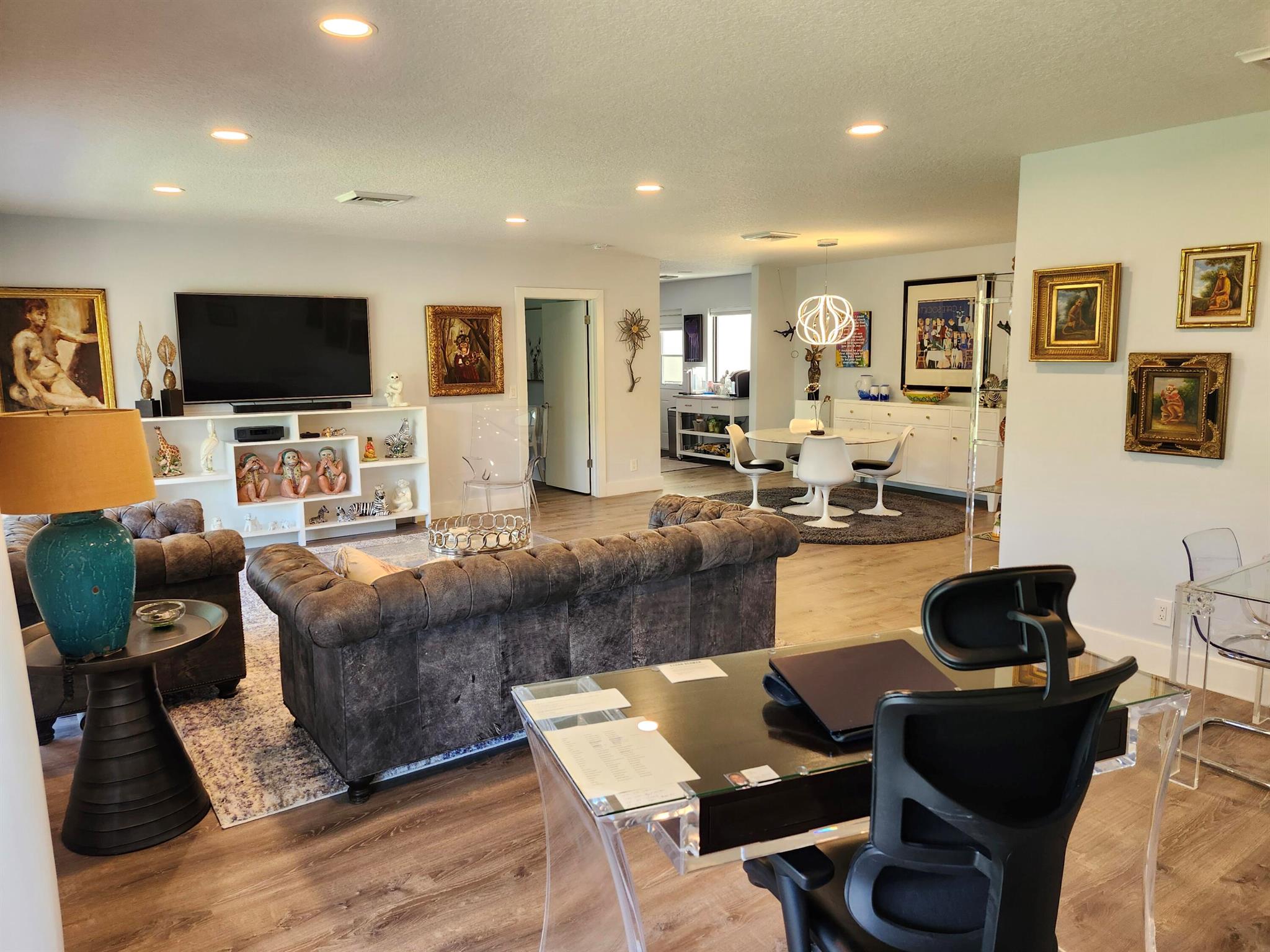 1707 Consulate Pl #202