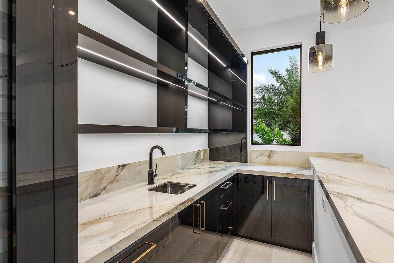 3100 Palm Dr Delray Beach, FL 33483