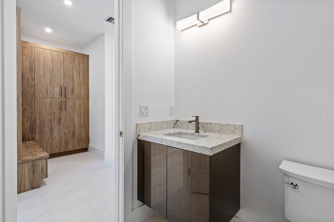 3100 Palm Dr Delray Beach, FL 33483