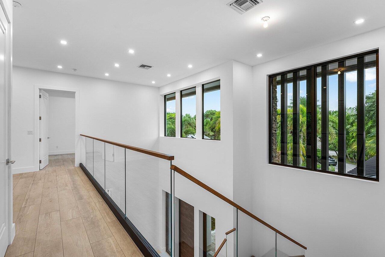 3100 Palm Dr Delray Beach, FL 33483