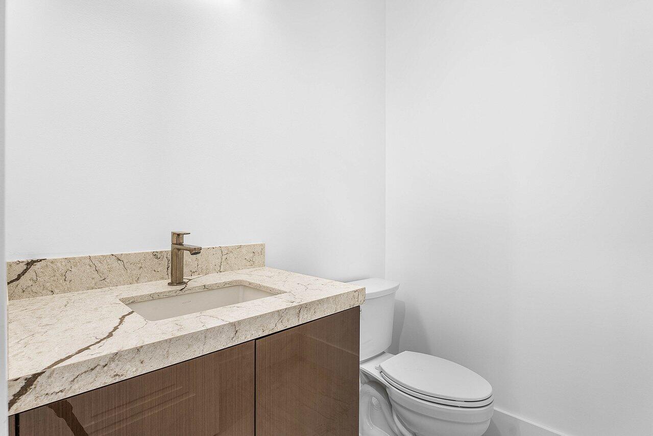 3100 Palm Dr Delray Beach, FL 33483