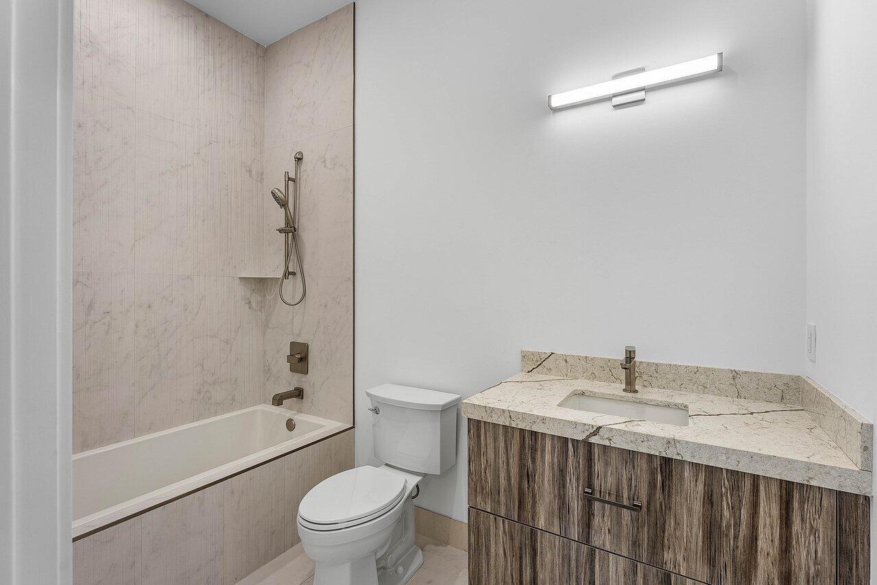 3100 Palm Dr Delray Beach, FL 33483