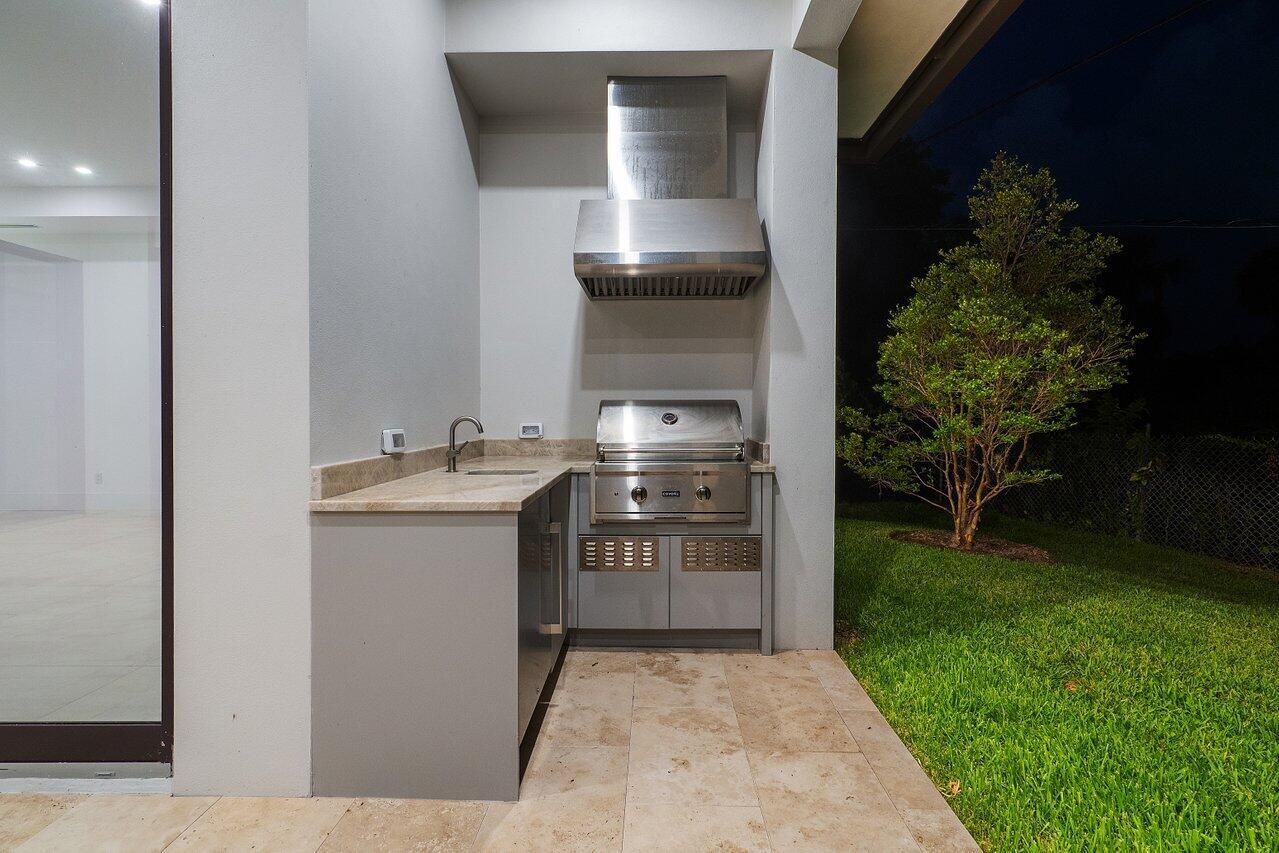 3100 Palm Dr Delray Beach, FL 33483