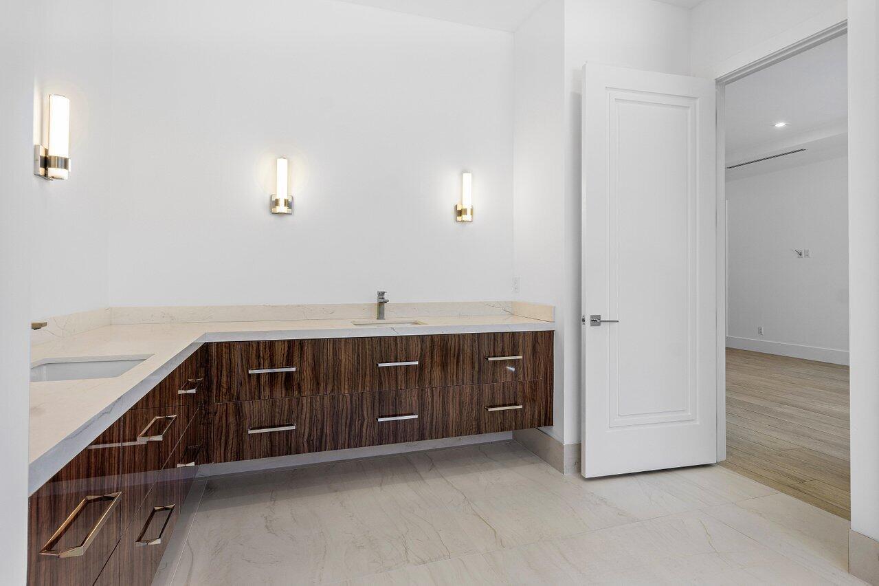 3100 Palm Dr Delray Beach, FL 33483