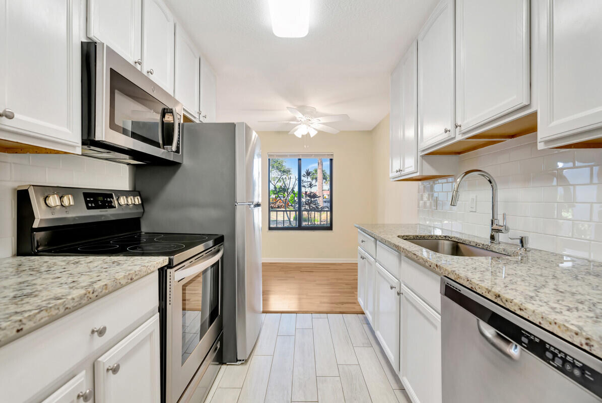 150 Pineview #B2 Jupiter, FL 33469