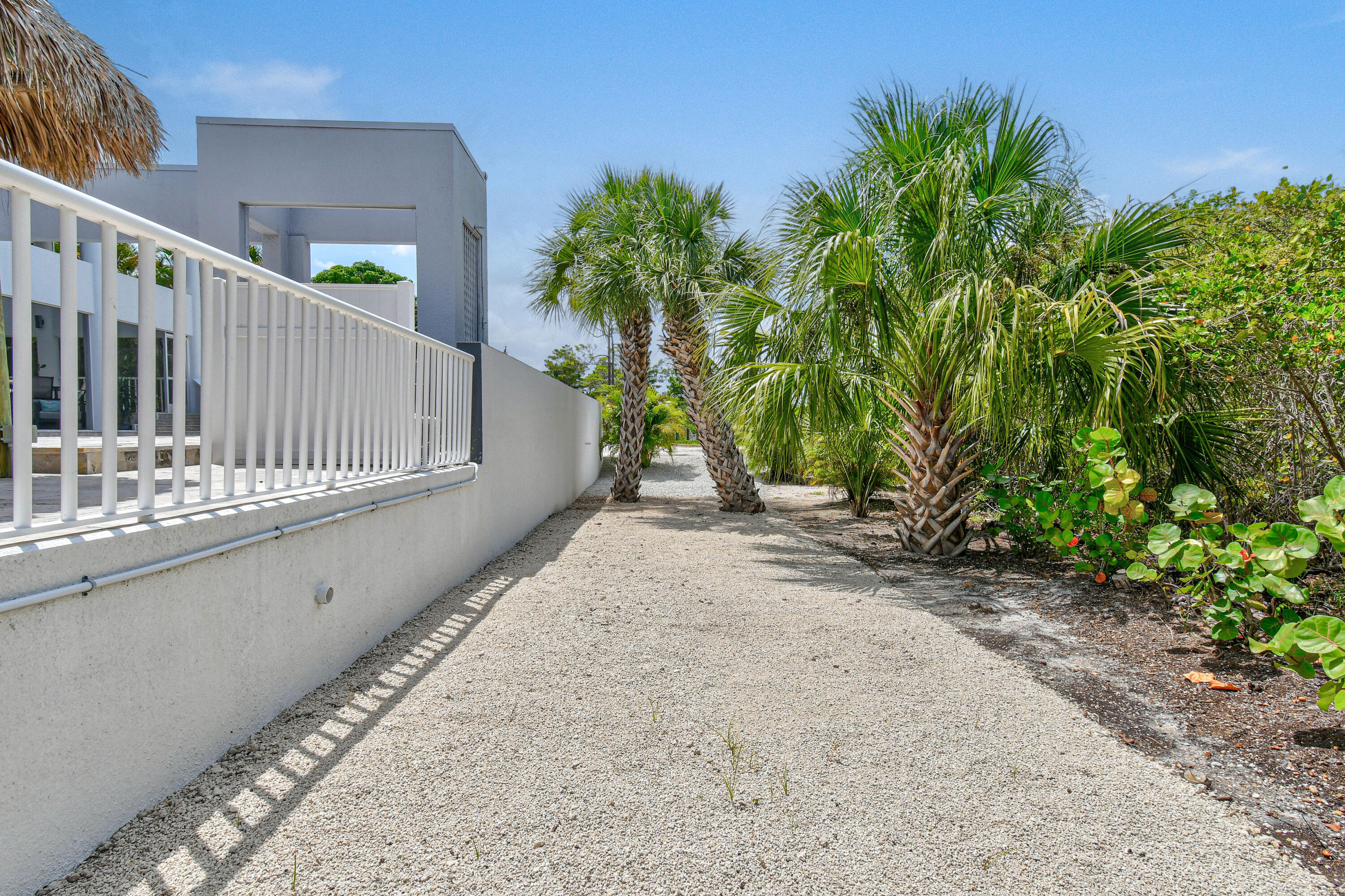 10561 SE Le Parc Jupiter, FL 33469