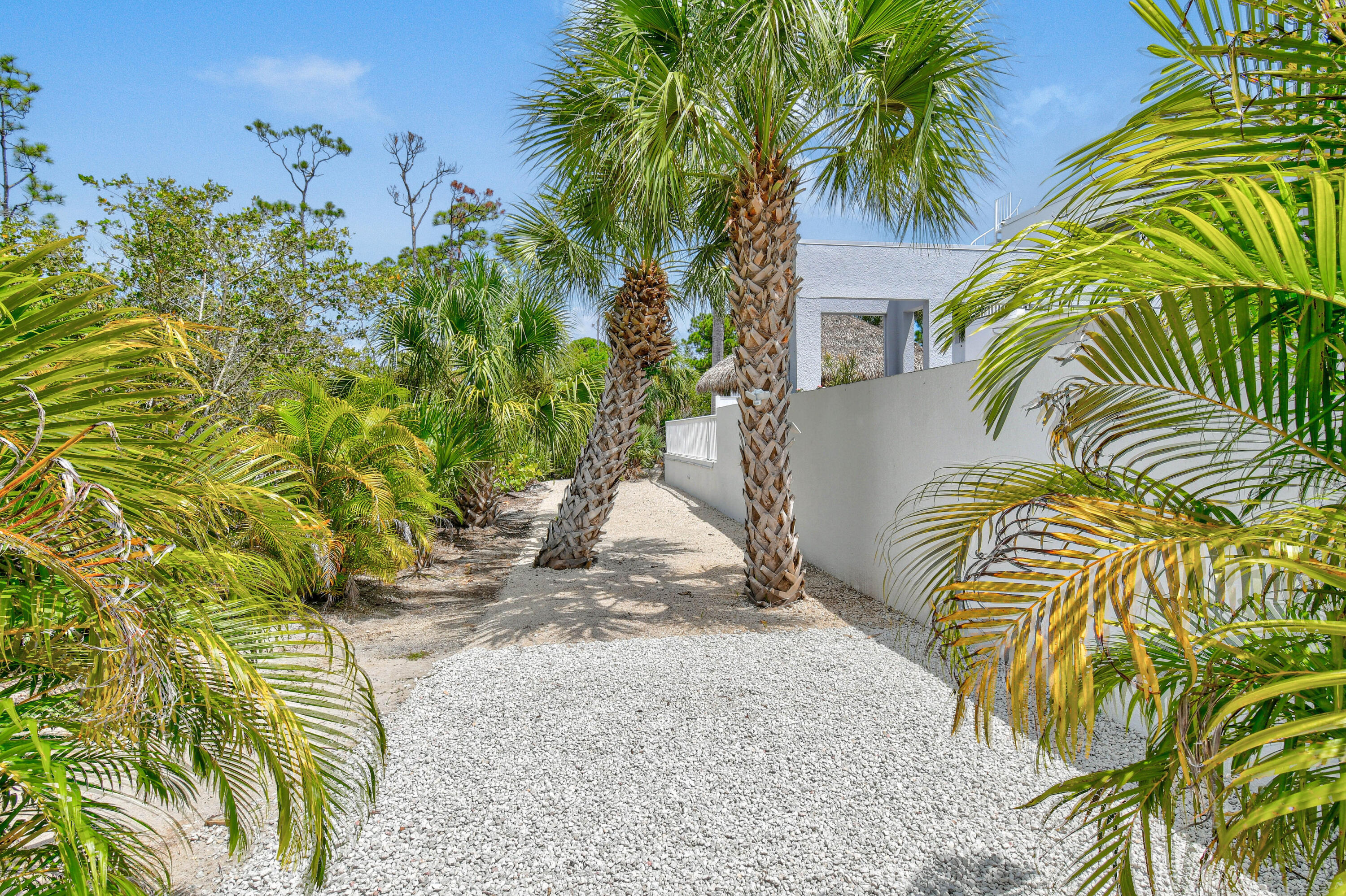 10561 SE Le Parc Jupiter, FL 33469