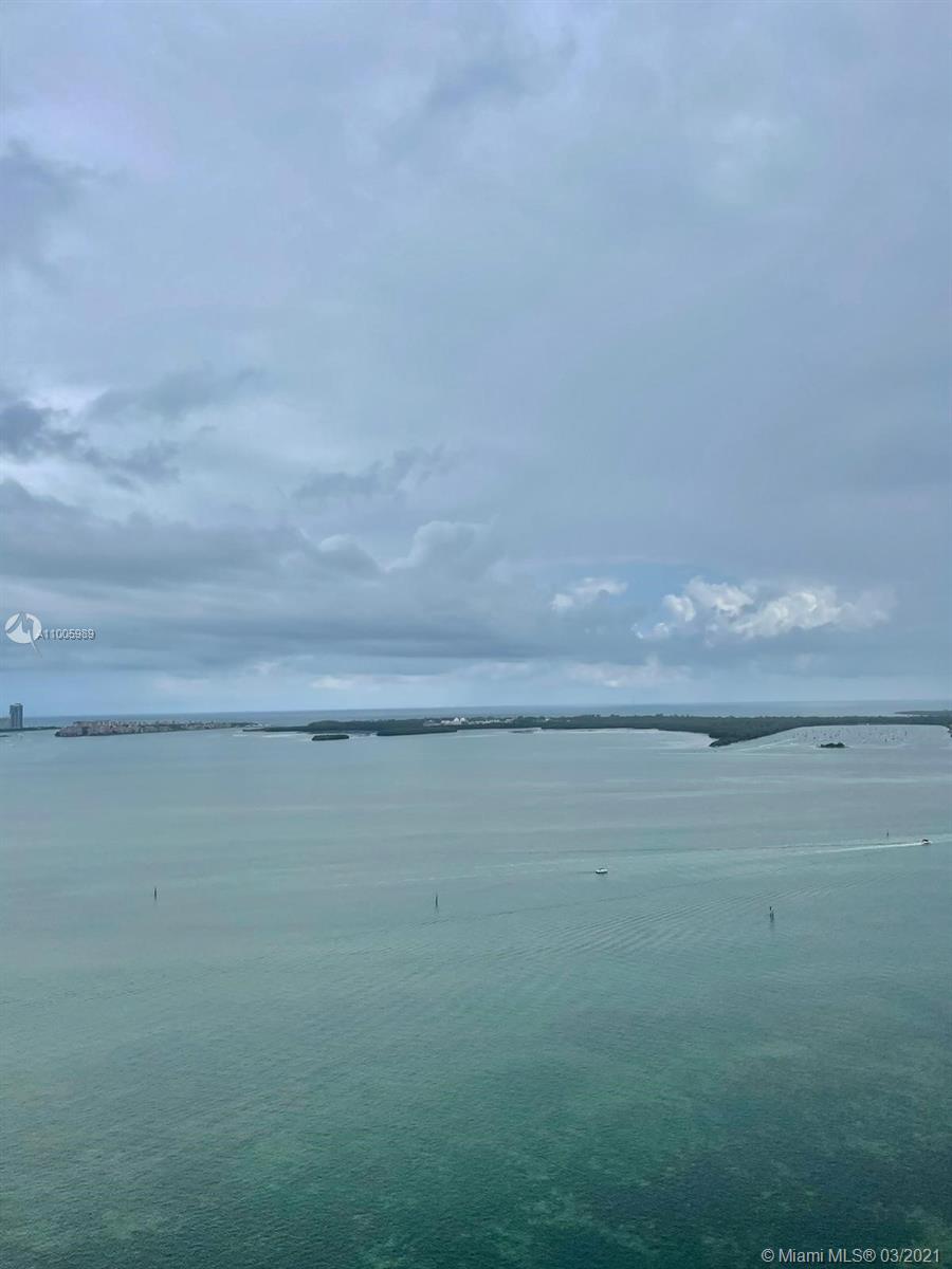 1200 Brickell Bay Dr #3802