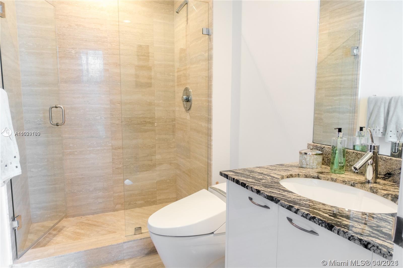 15811 Collins Ave #1401 Sunny Isles Beach, FL 33160