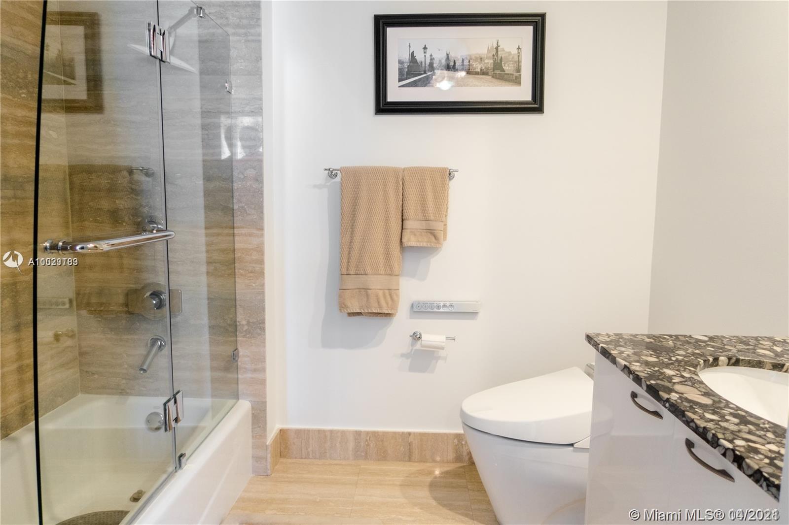 15811 Collins Ave #1401 Sunny Isles Beach, FL 33160