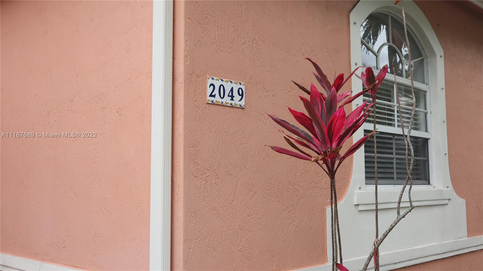 2049 SW 117th Ave