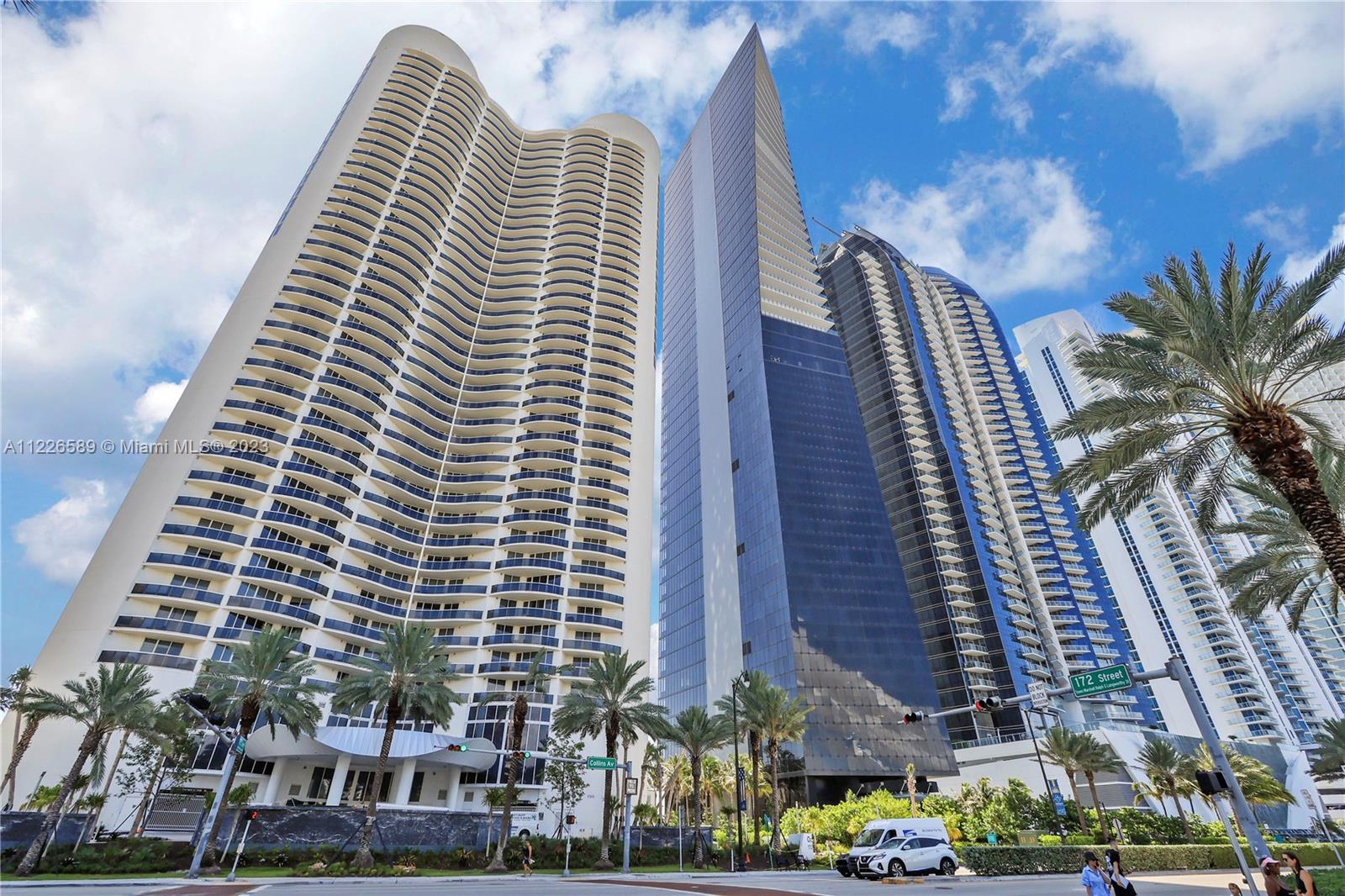 17201 Collins Ave #3101