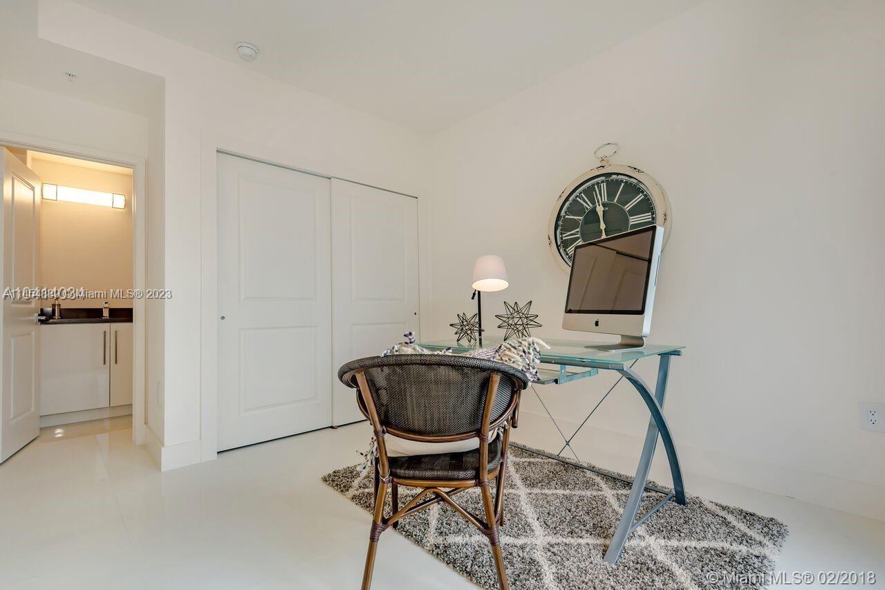 image AMALFI IN THE GABLES COND11