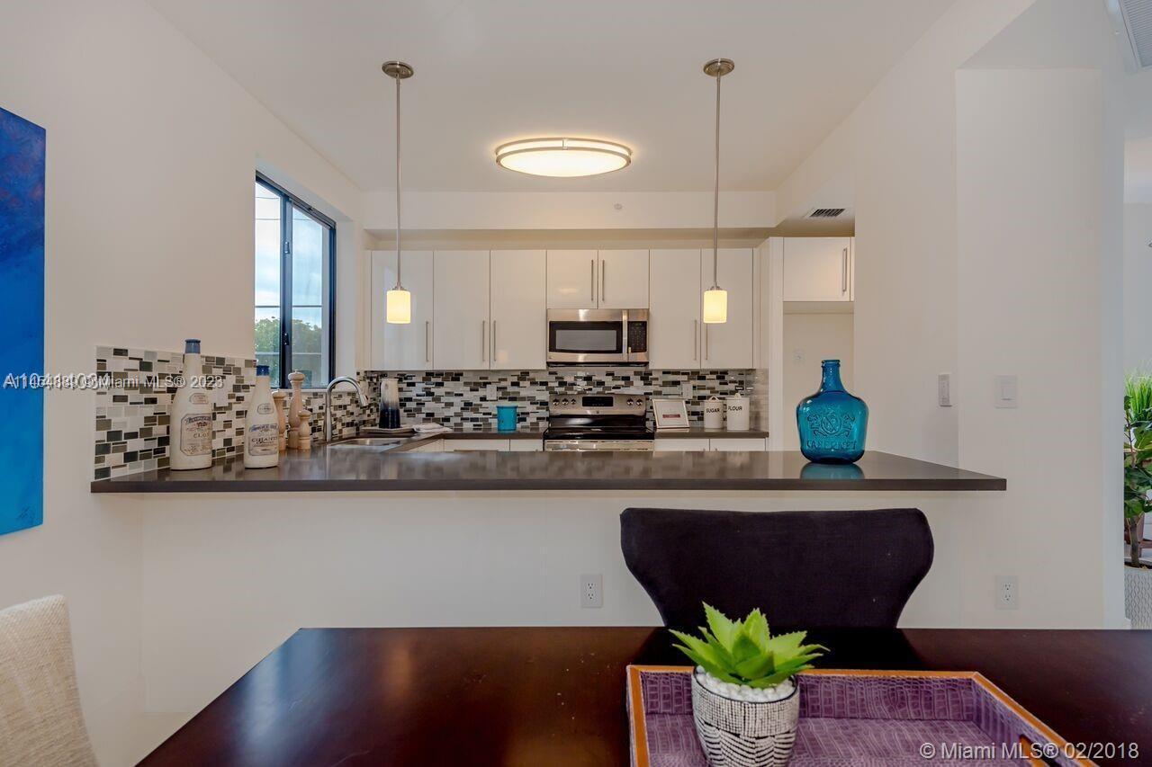 image AMALFI IN THE GABLES COND17