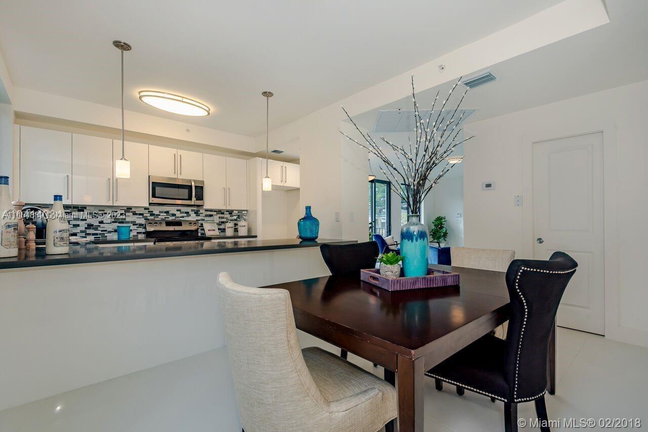 image AMALFI IN THE GABLES COND19