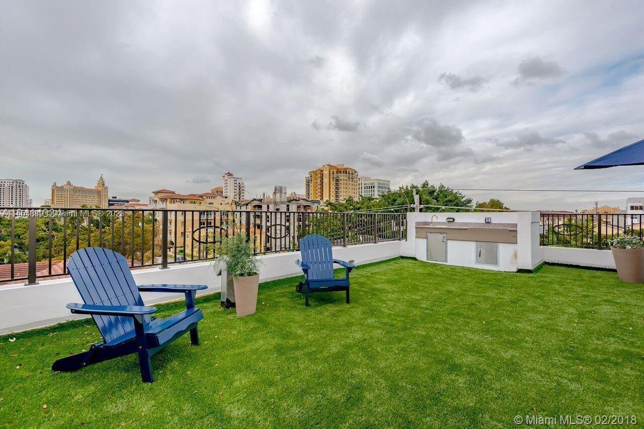 image AMALFI IN THE GABLES COND8
