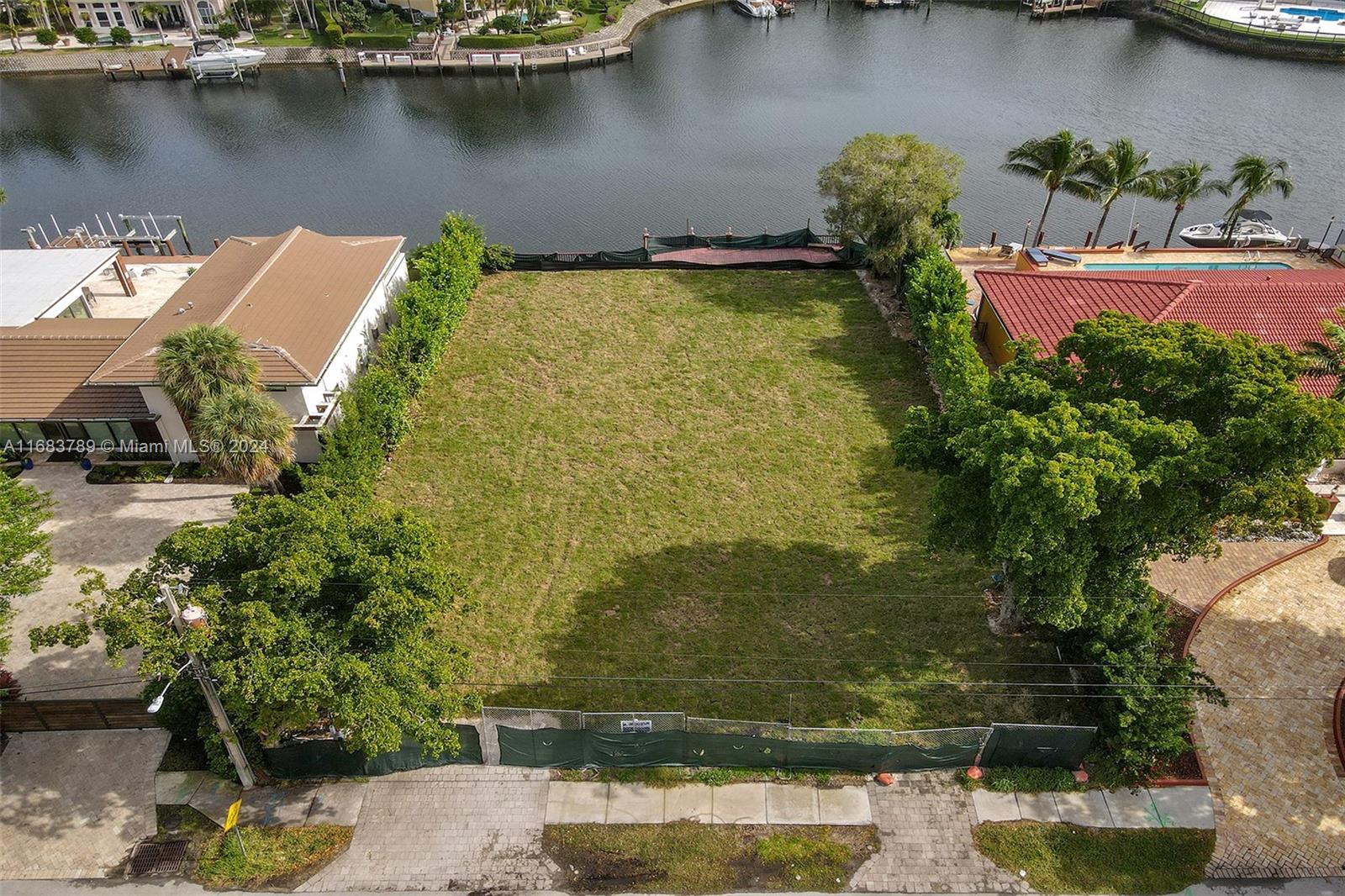 1101 Diplomat Pkwy Hollywood, FL 33019