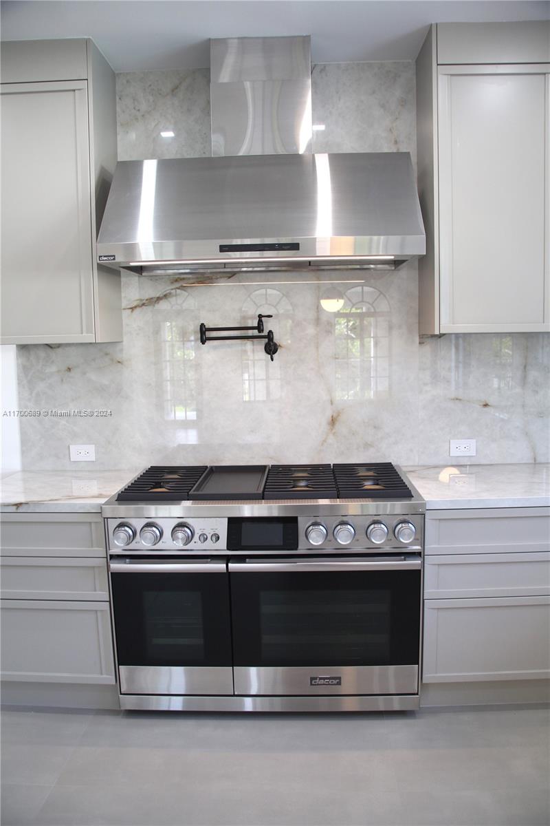 1345 Hollywood Blvd Hollywood, FL 33019