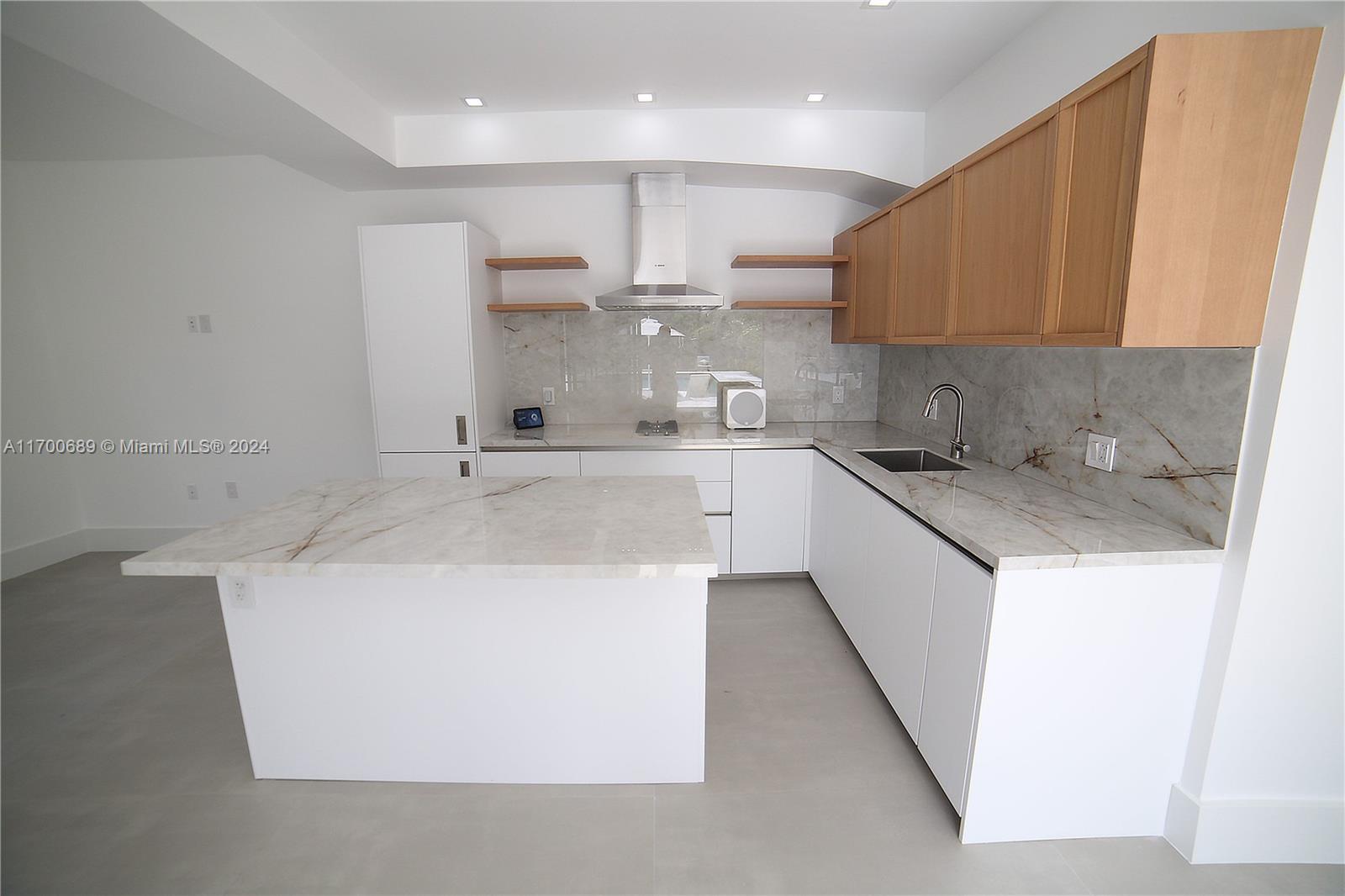 1345 Hollywood Blvd Hollywood, FL 33019