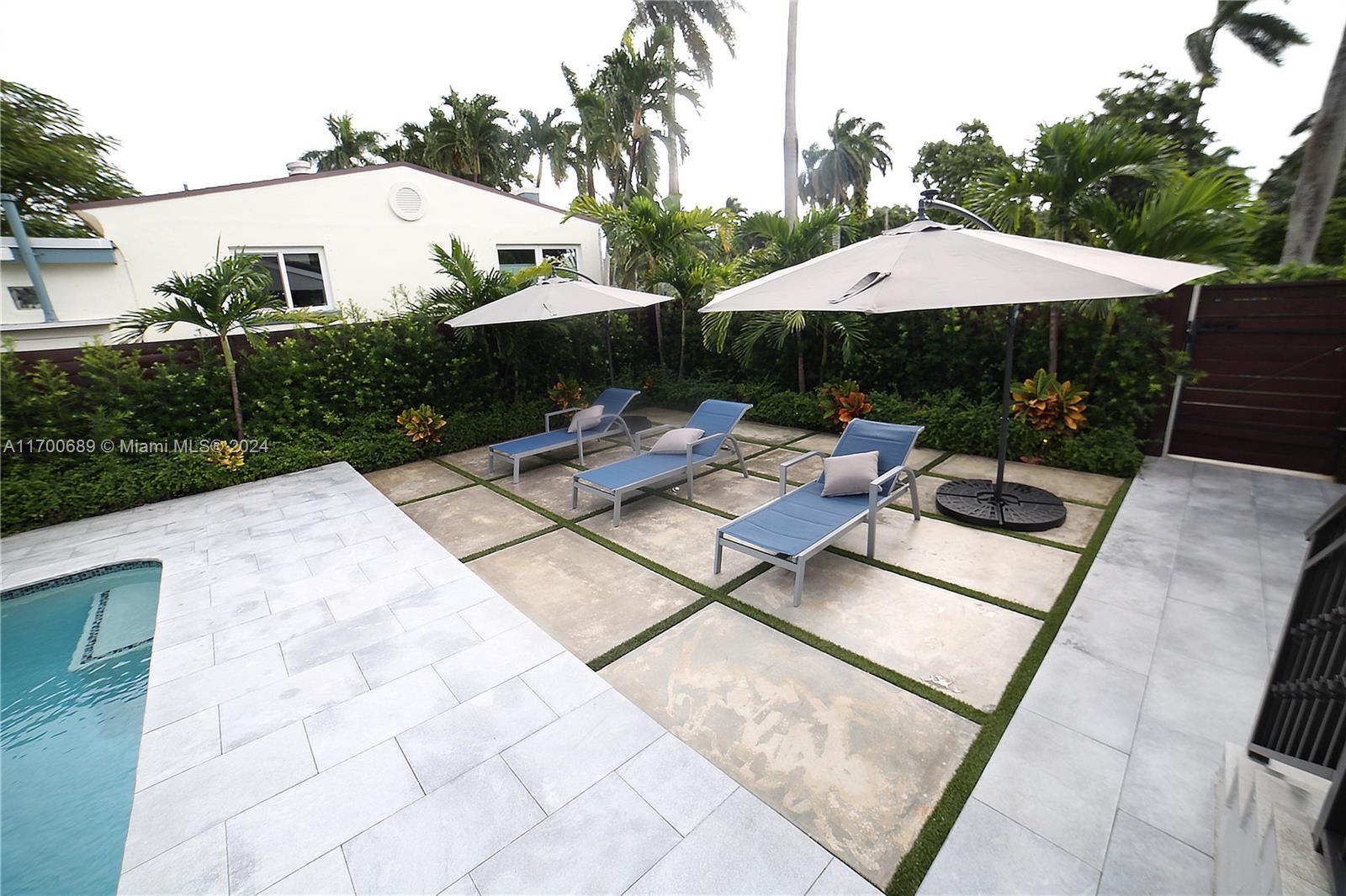 1345 Hollywood Blvd Hollywood, FL 33019