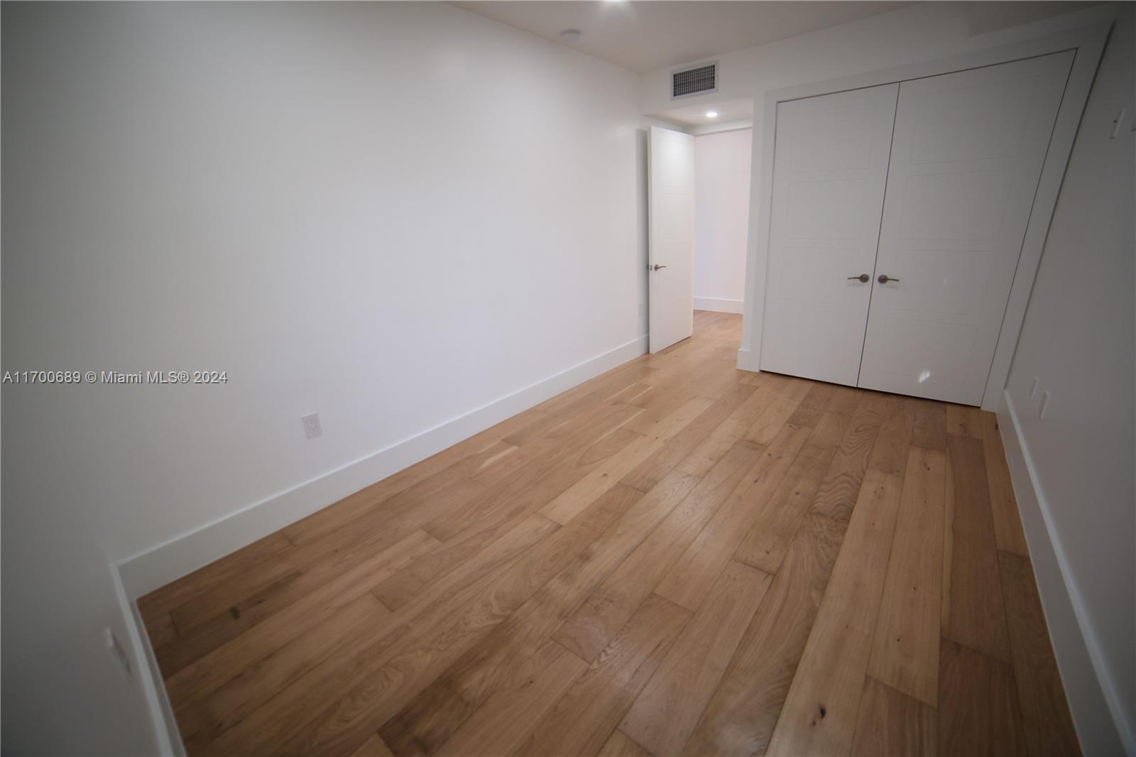 1345 Hollywood Blvd Hollywood, FL 33019