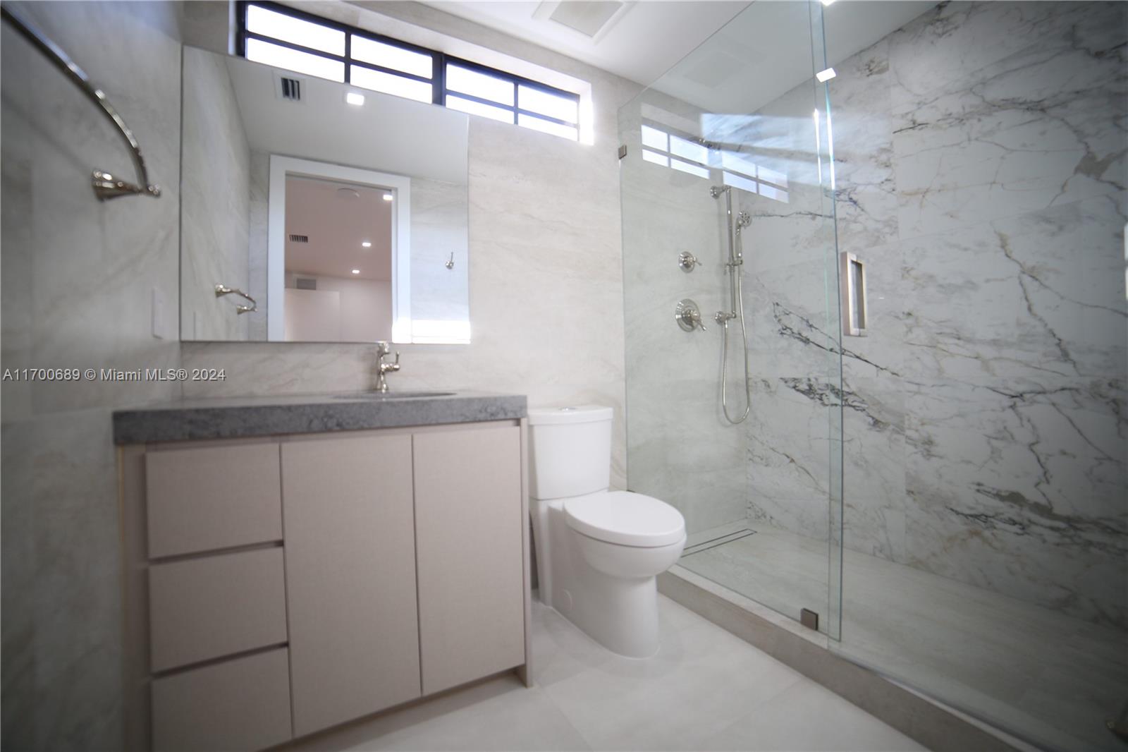 1345 Hollywood Blvd Hollywood, FL 33019