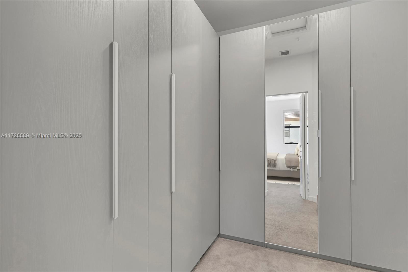 274 SW 159th Pl Pembroke Pines, FL 33027