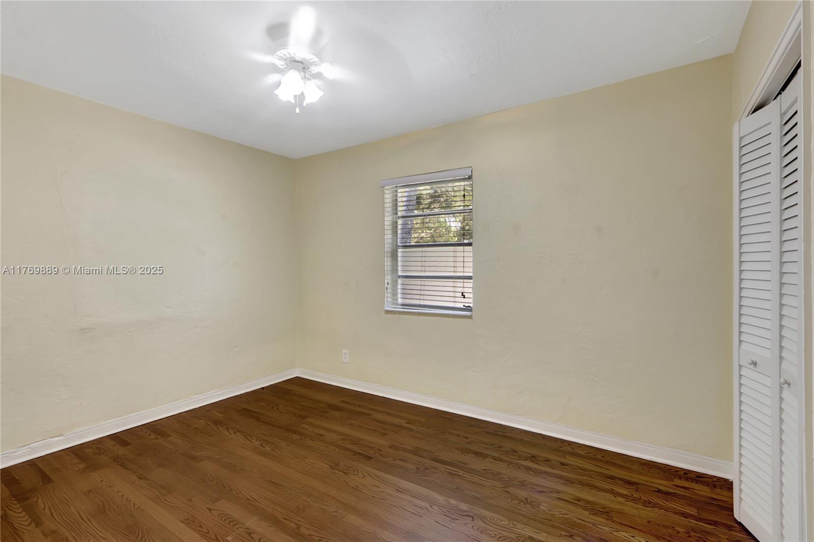 2725 SW 82nd Ave Miami, FL 33155