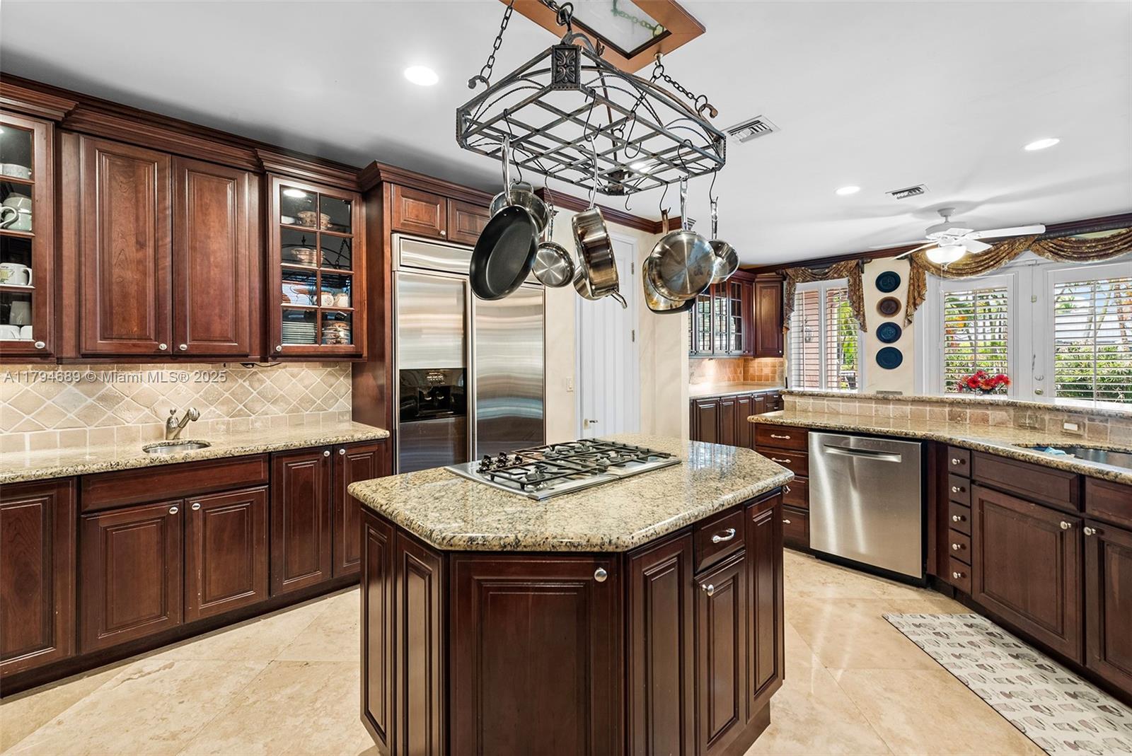 2709 NE 16th St Fort Lauderdale, FL 33304