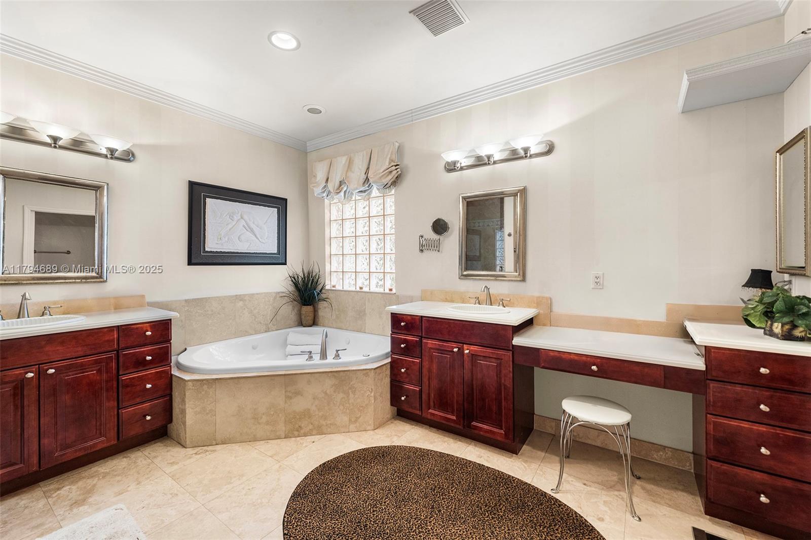 2709 NE 16th St Fort Lauderdale, FL 33304