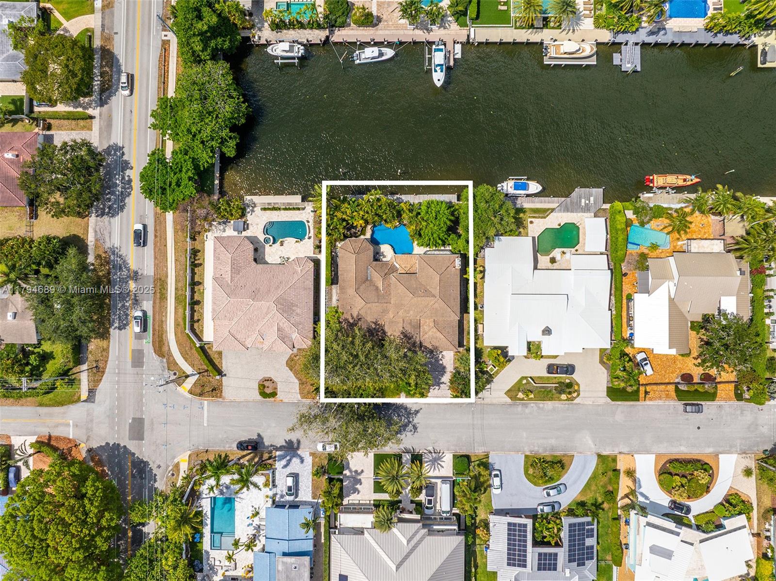 2709 NE 16th St Fort Lauderdale, FL 33304