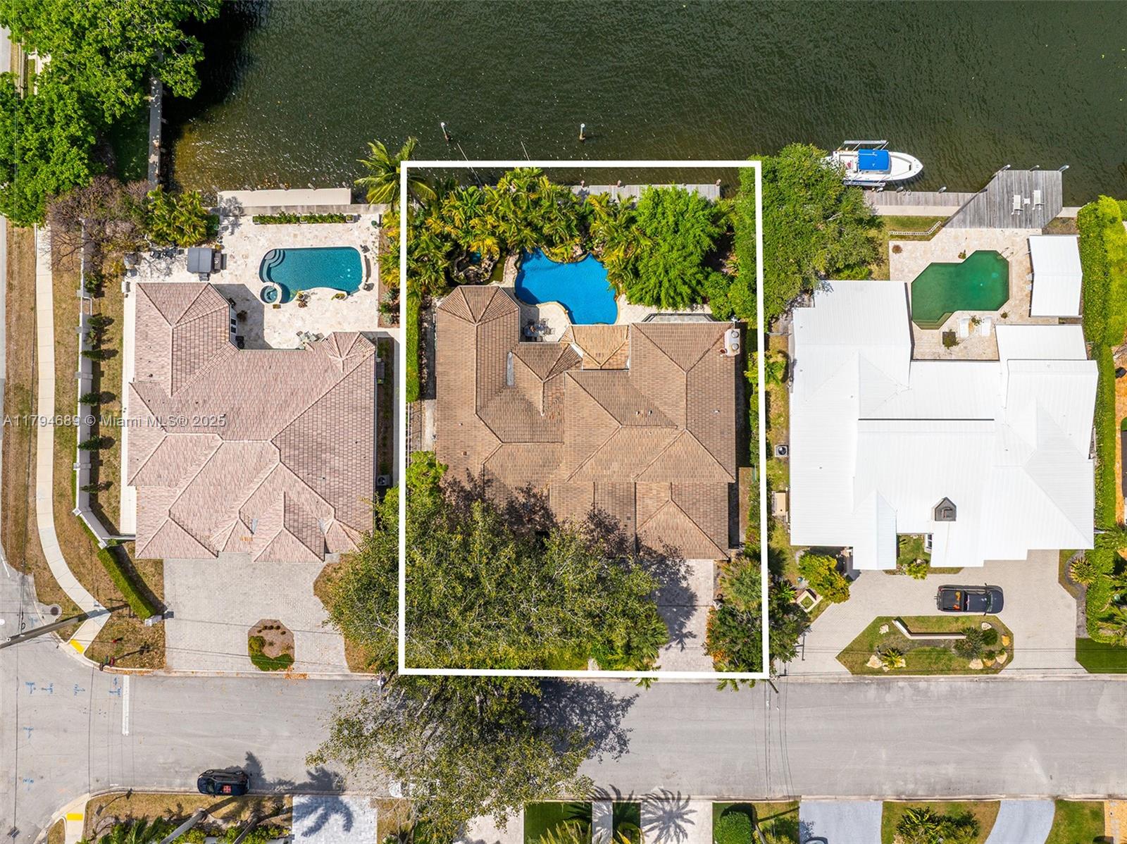 2709 NE 16th St Fort Lauderdale, FL 33304