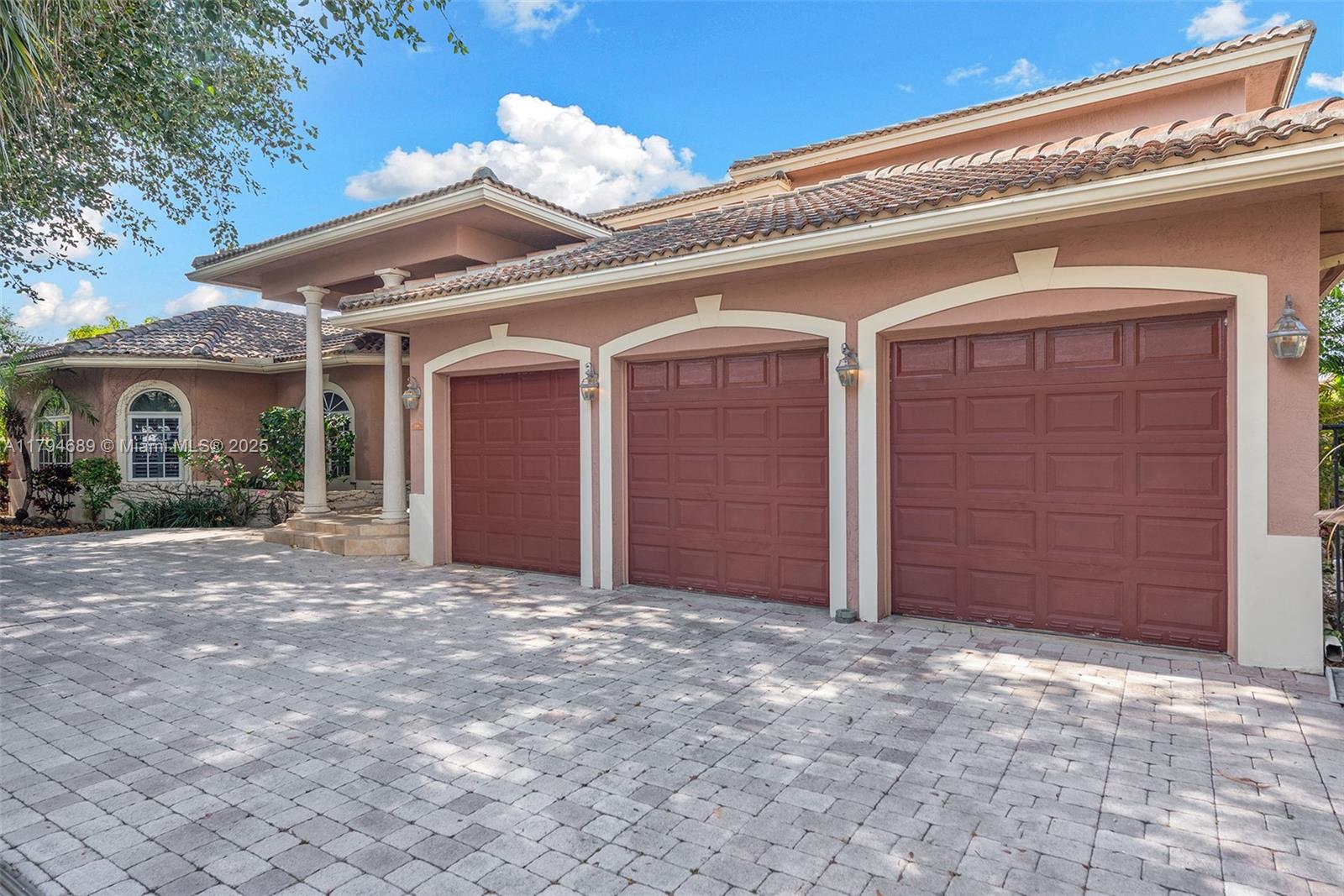 2709 NE 16th St Fort Lauderdale, FL 33304